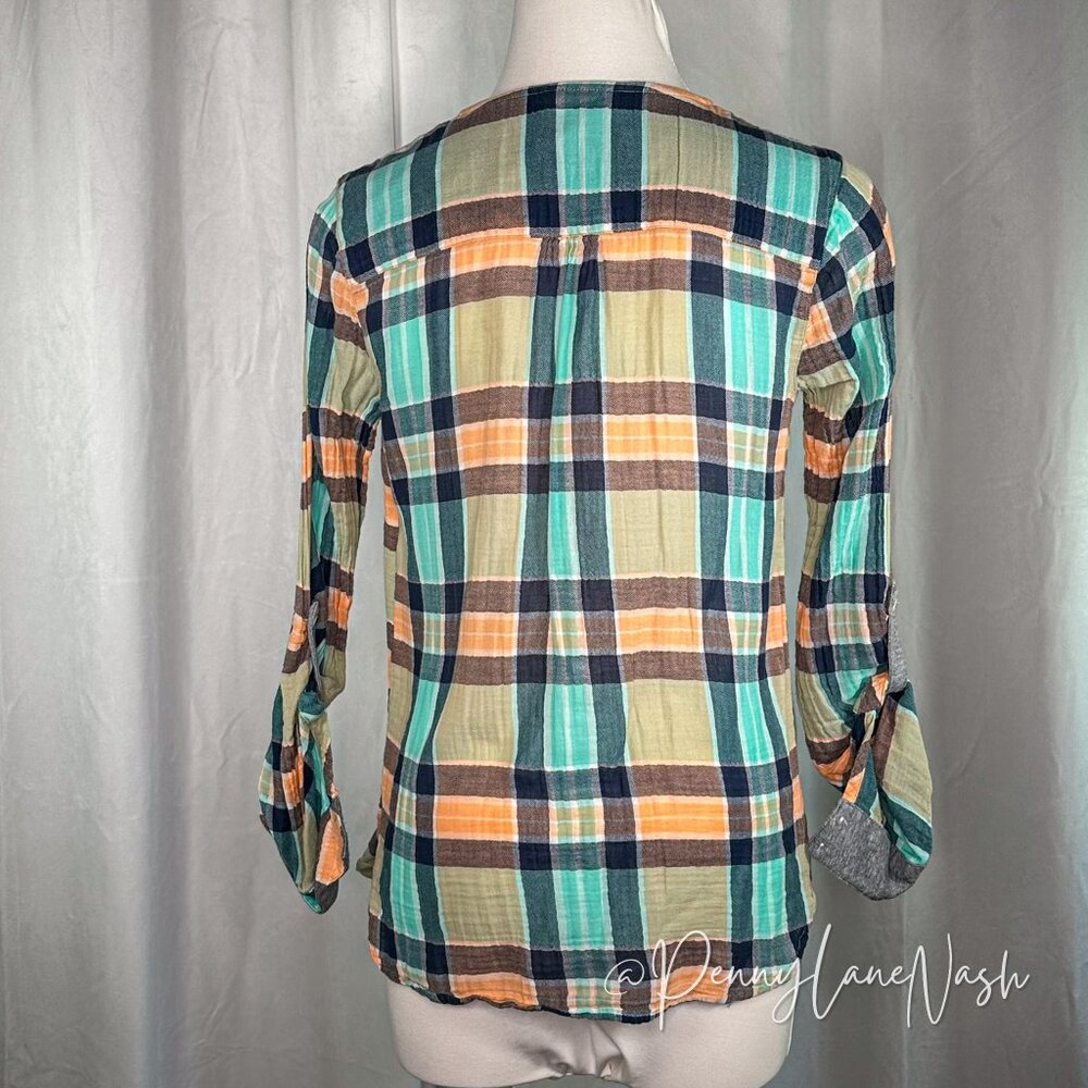 C&C California Split Neck Crinkle Plaid Shirt Canteloupe - Picture 9 of 10